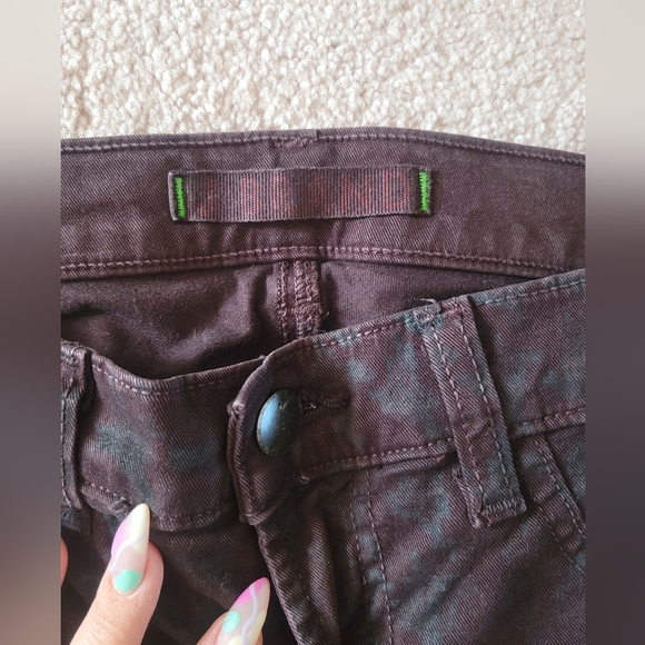 J Brand | Mid Rise Denim - Picture 3 of 7